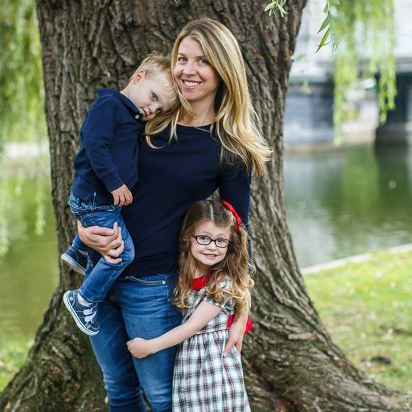 Meet your Posher, Kristen - Picture 1 of 1